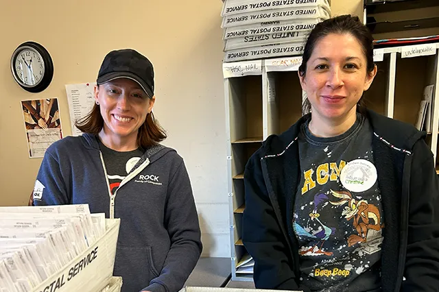 Volunteer | Key Campus Mailroom Volunteer | Key Campus Mailroom